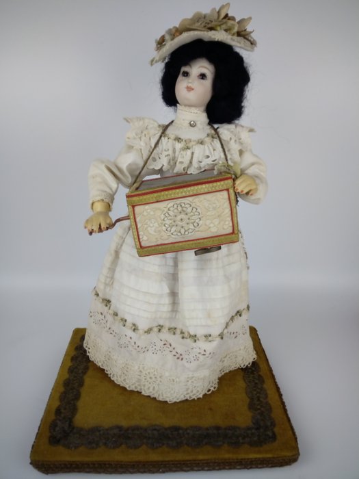 Reuge Bisque Porcelain Musical Automaton Doll - Porcelain - 1890