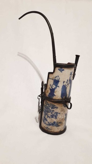 Antica pipa da oppio cinese in ceramica