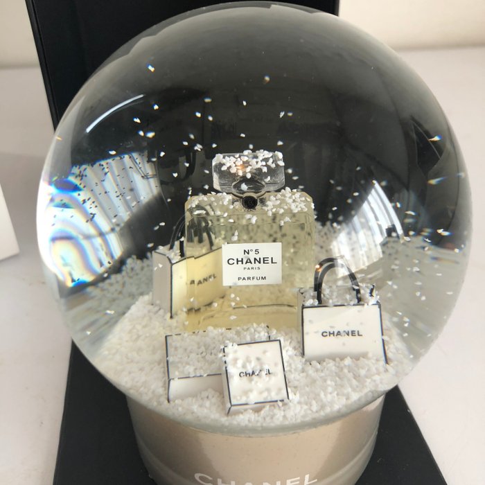 Chanel - new glass snow globe - glass