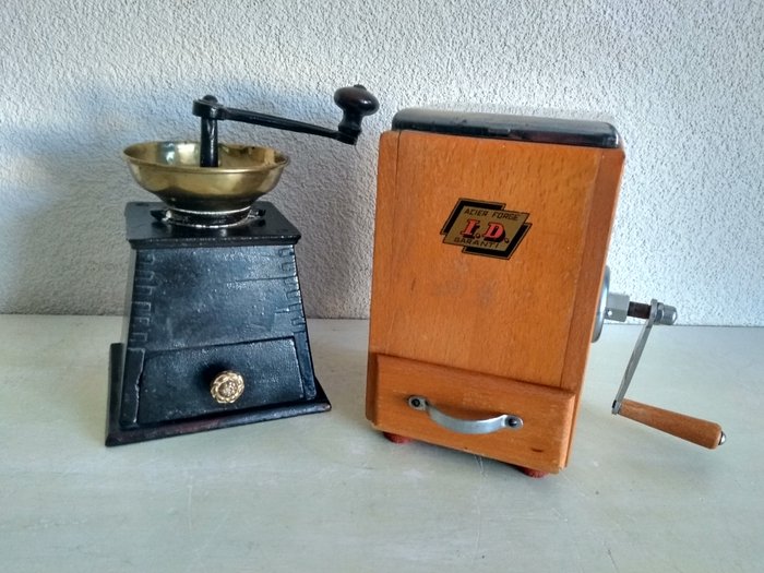 Acier Forge I.D. Garanti, MG Garantirt  - molinillos de café - madera y metal