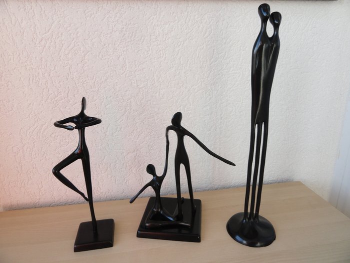 Bodrul Khalique - IKEA - Sculptuur - 3