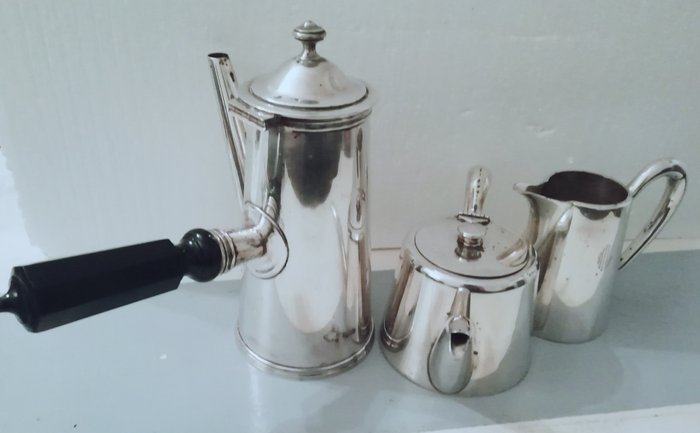 Félix frères - Tea set, coffee maker, pitcher - Silver plated