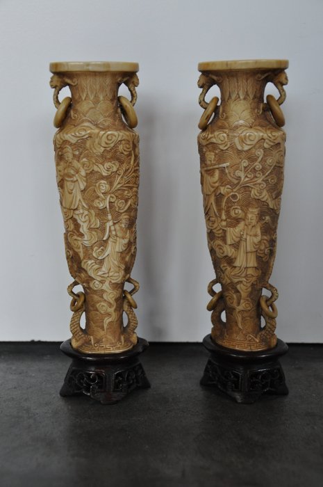 Vasi d'Avorio con anelli (2) - Avorio, Avorio di elefante - Cina - XIX secolo