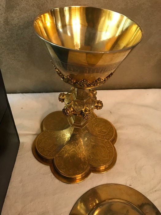 Priest's chalice in original box complete (1) - Silver gilt - 1750