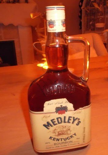 Medley - Straight Bourbon Whiskey - b. 1980/90s - 1,5 litra 