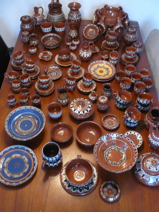Lot vintage bulgarsk Troyan keramik (100)