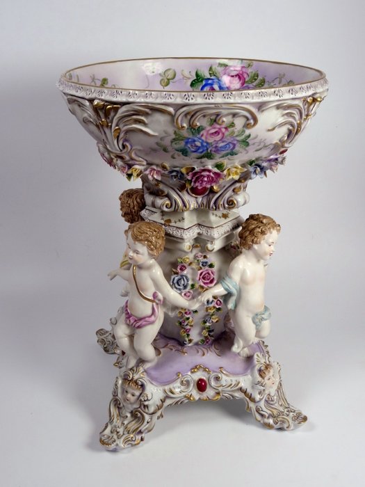 Richard Klemm Dresden - Centrepiece - Porcelain