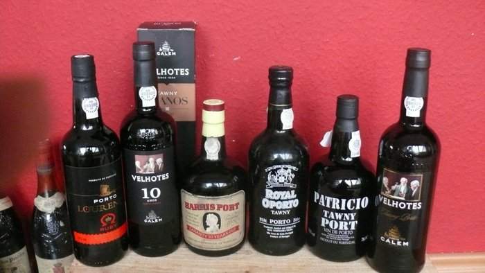 10 years old Tawny - Calem "Velhotes" & Tawny - Calem "Velhotes" & Tawny - Royal Oporto & Tawny - Patricio & Ruby - Lourenco & 10 years old Tawny - Quarles Harris - 6 bottles in total