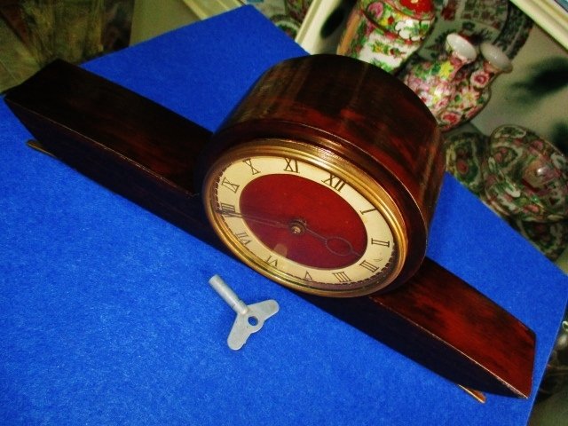 BECHA (VESNA) 8 days wooden clock made in USSR) - Klok - 1 - Hout