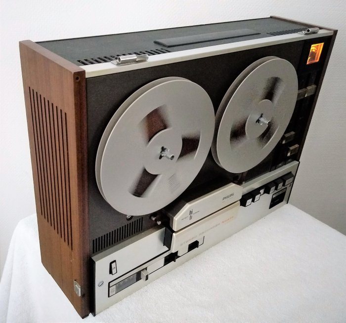 Philips N 4414 High Fidelity stereo tape-recorder