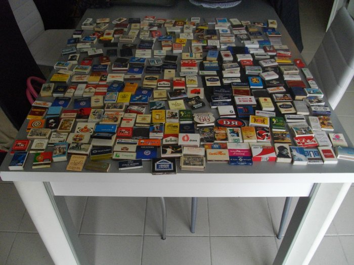 Matchbox - Collection of 200 - Cardboard