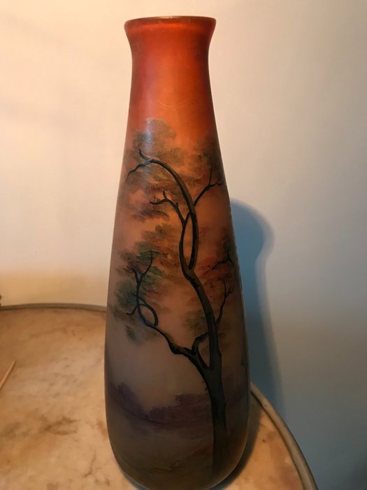 Leune - Vase mit emailliertem Dekor