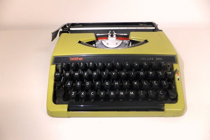 Brother Deluxe 220  - Typewriter - Egy rész 1