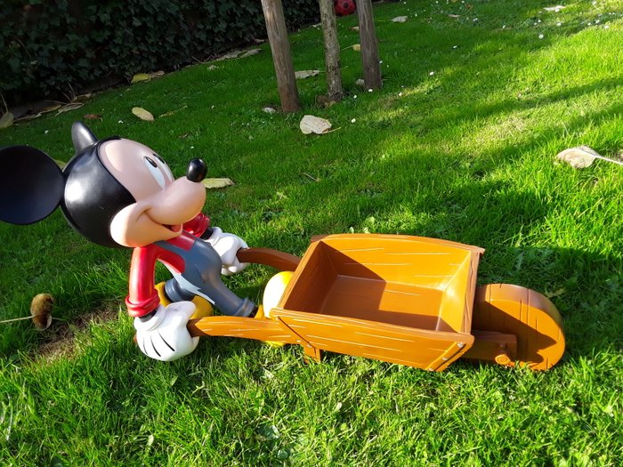 Walt Disney Mickey Mouse Met Kruiwagen First Edition Catawiki