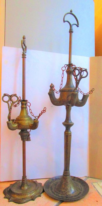 Lucerna/antyczne lampy (2) - Mosiądz
