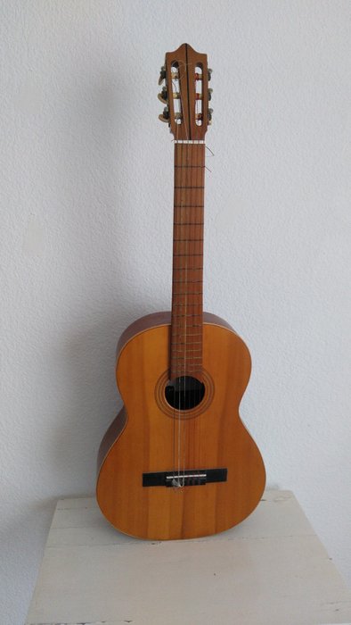 José Fernández Campos ‘Richoly’ Spanish guitar - 1968