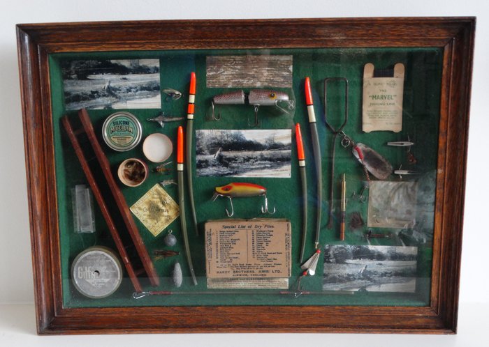 Vintage Display Cabinet With Fishing Tackle Diverse Catawiki