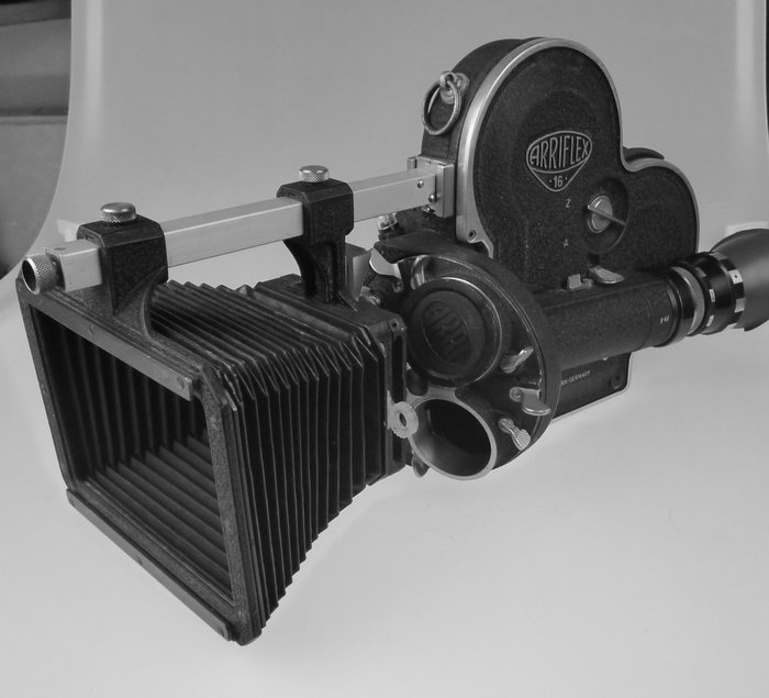 câmara de filme de 16 mm - Arri Arriflex 16