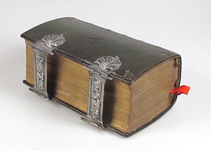 Bible hollandaise antique avec 2 serrures d'argent - Argent - Pays-Bas - 1775-1799