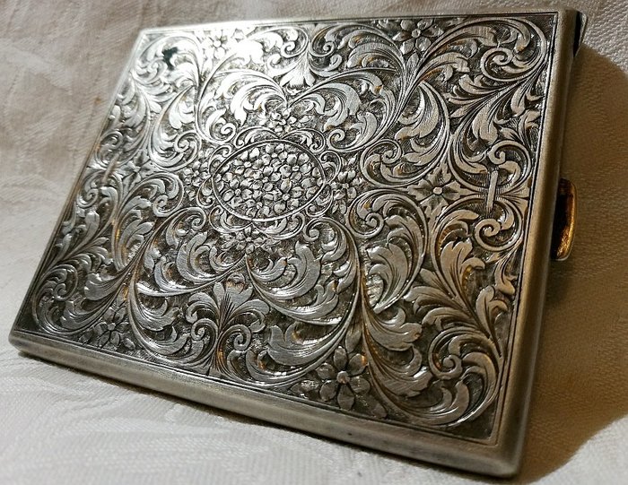 Handmade Fine-grained Silver Cigarette Case - .800 silver