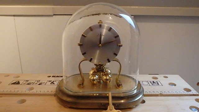 Anniversary clock - Kern - Brass - 20th century