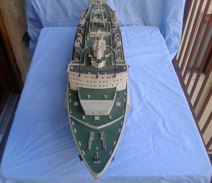 苏联LENIN破冰船的模型 - 木级 1: 150 长厘米90