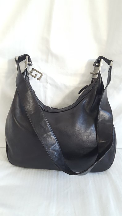 gucci vintage leather bag