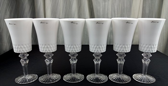 Baci Milano - set of six white chalices, made entirely out of acrylic