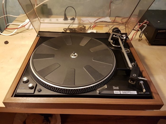 Dual 621 - Direct drive automatic turntable
