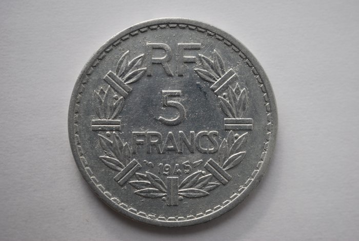 France - 5 Francs 1945 (variety with closed 9) 'Lavrillier' - aluminium