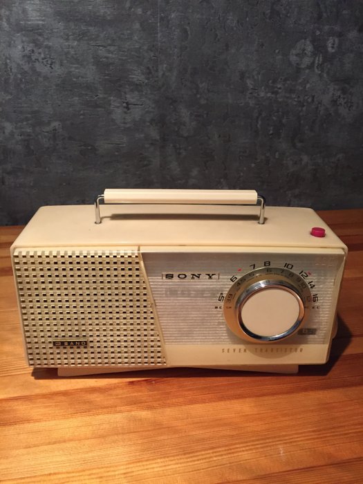 unique set SONY radio 1958 model TR-712-B collectible old  vintage 7 transistor 2 band 