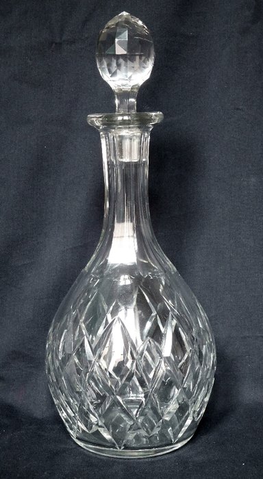 Baccarat, cut-crystal wine carafe, model - 'Thorigny' - signed - 29.5 cm