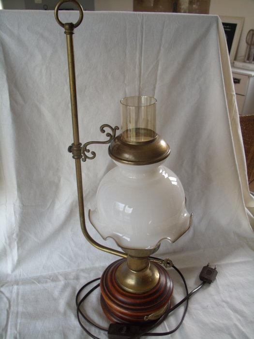 Old American coop lamp 1850