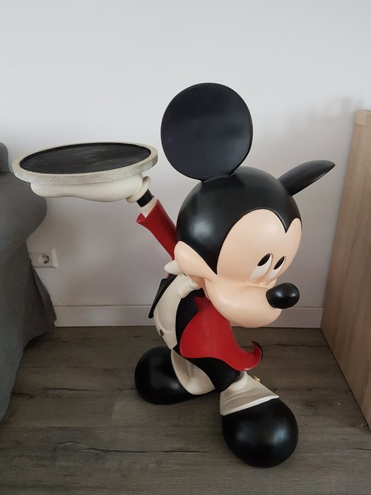 Disney, Walt - Lifesize XXL statue - Mickey Mouse as Butler (80's/90's)