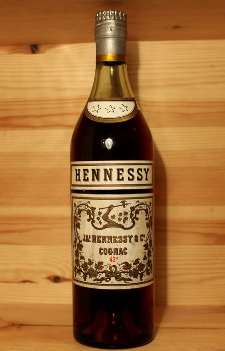 JAs. Hennessy & Co. Cognac from 1940s, 42%alc/vol