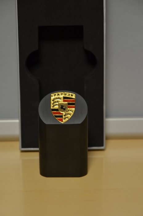 Porsche paperweight pylon - Porsche limited Black Edition Porsche driver's selection