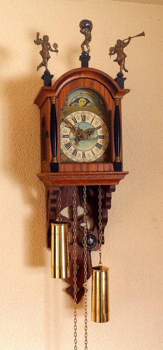 WUBA, antique clock, type: Frisian pendulum "schippertje" clock with moon phase.

