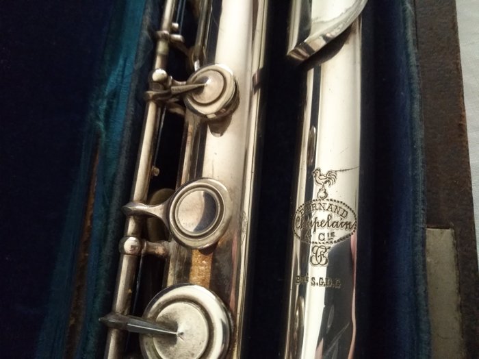 Over 100 year old flutes by Fernand Chapelain (Paris La Couture) and Cabart (Paris)