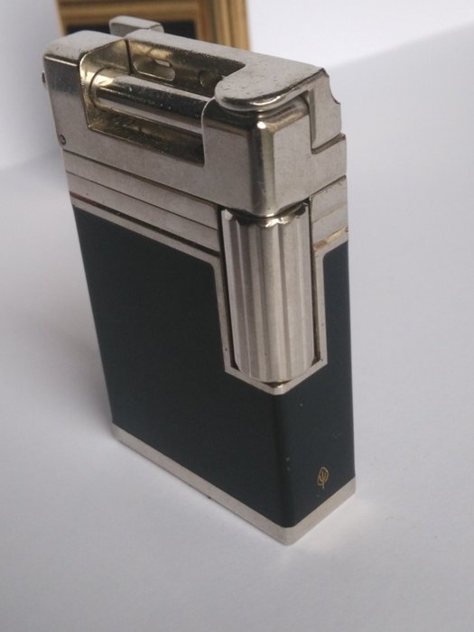S.T DUPONT lighter URBAN line - Black Chinese lacquer and Palladium