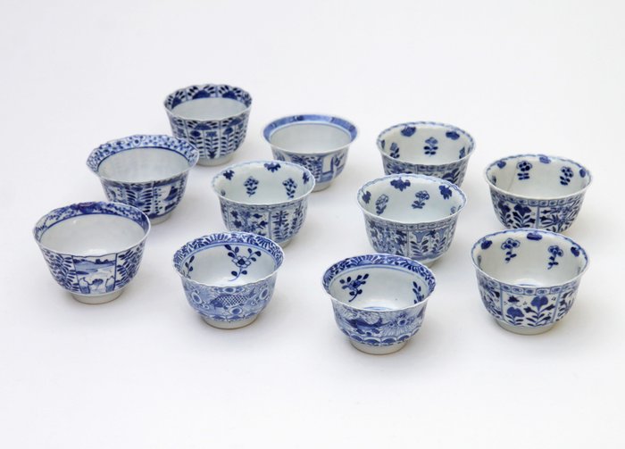 11x antiek Chinees porselein blauw & wit theekopje  - China - 19e eeuw