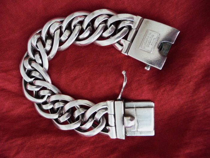 Wide and fine silver Buddha to Buddha bracelet Nathalie XL - L 21 cm