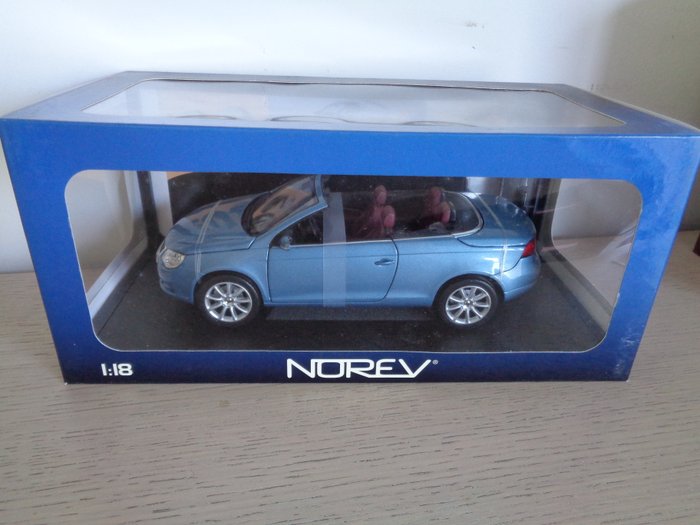 Norev - Scale 1/18 - VW Eos - Blue