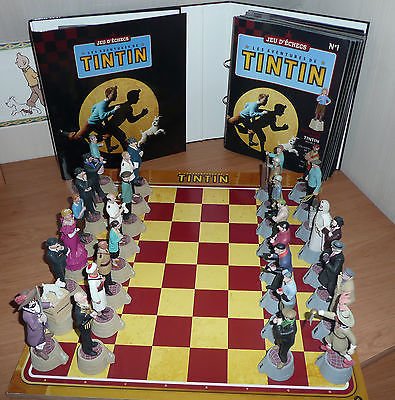 Hergé - Jeu d'échecs Hachette - set complet de 32 pièces + échiquier carton + 32 fascicules - Les Aventures de Tintin (2010)