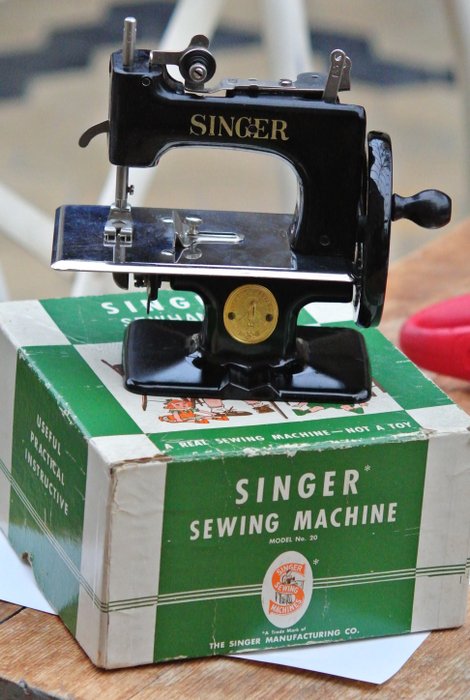 Singer model 20-10 - Kleine naaimachine voor kinderen, ca.1950