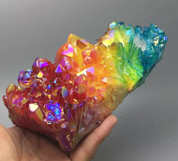 Aura Quartz crystals titanium-Bismuth-Cluster-Rainbow - 16 x 7 cm - 1,020 gm