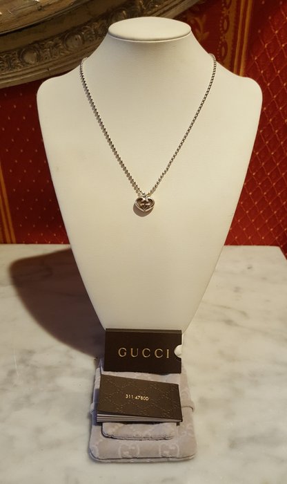 gucci necklace heart pendant