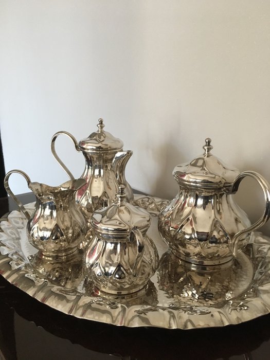 Sophisticated and elegant silver plated tea or coffee set by Algema