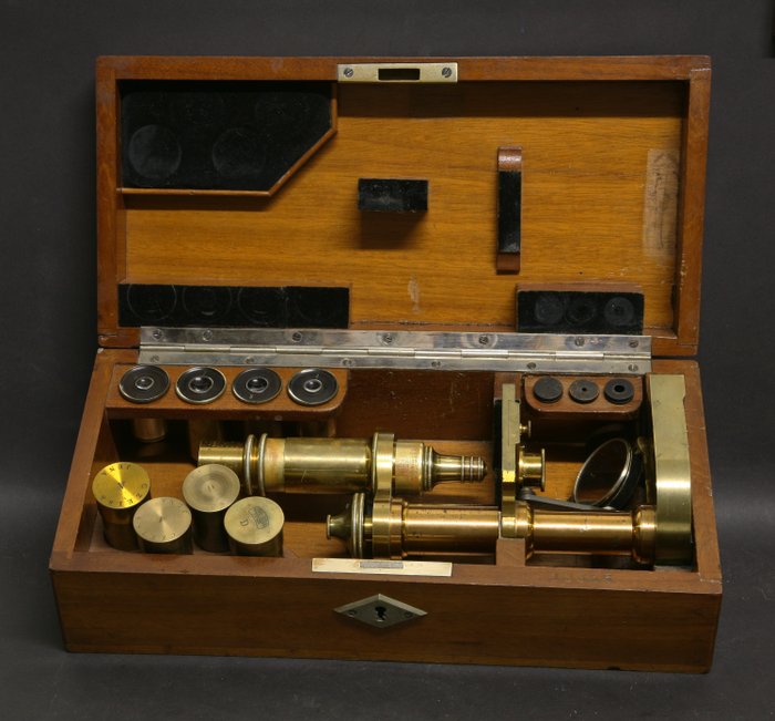 Antique brass carl Zeiss Jena microscope in hardwood box Ca: 1880
