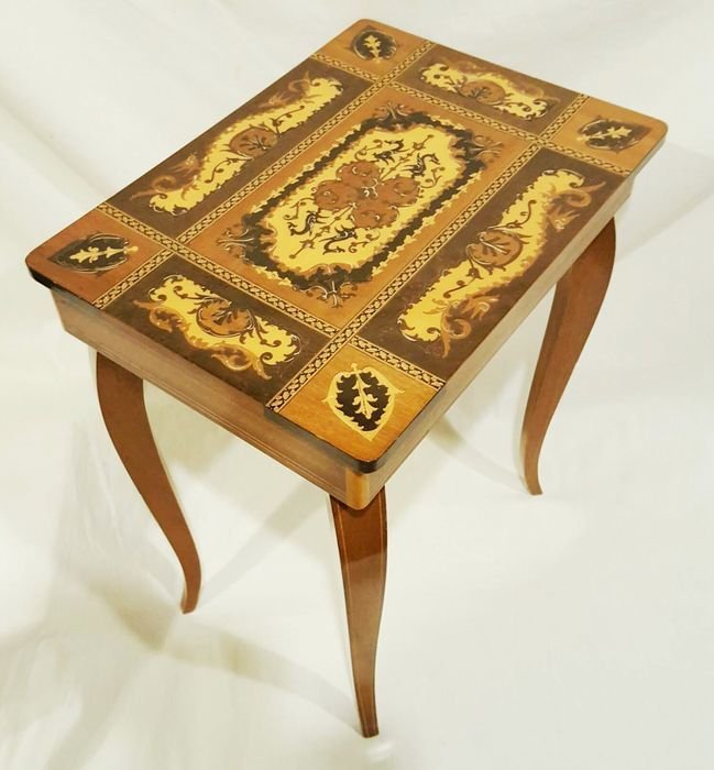 Musical table - Italy - 2nd half of the 20th century