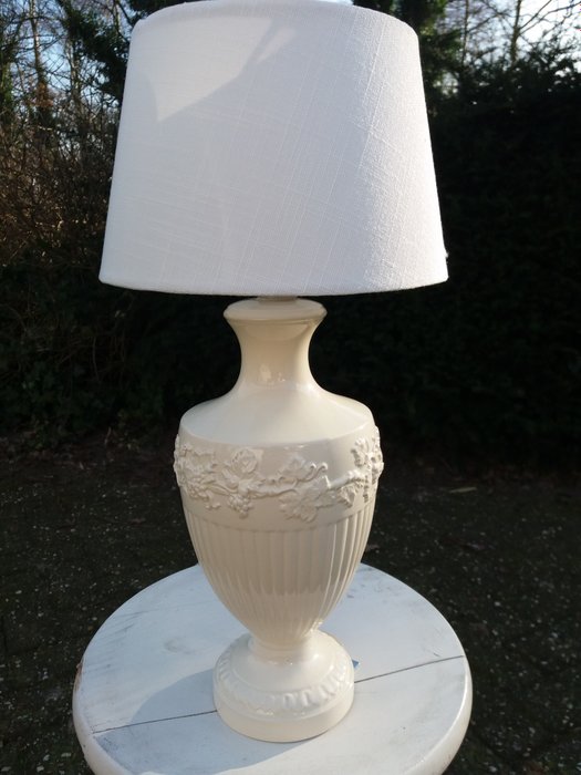 Wedgwood - Creamware table lamp Edme Vines, 1950s